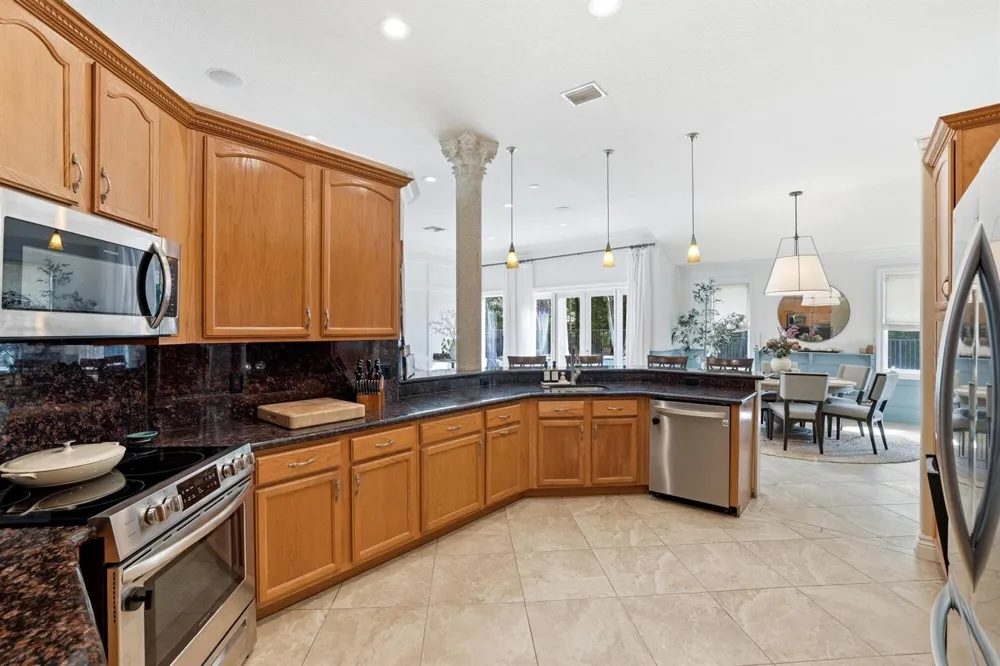 1350 PAMPAS WAY Wellington, FL 33414