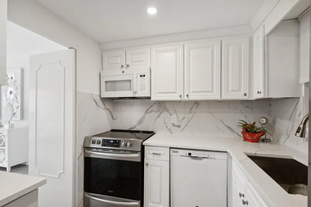 3475 S OCEAN BOULEVARD #2050 Palm Beach, FL 33480