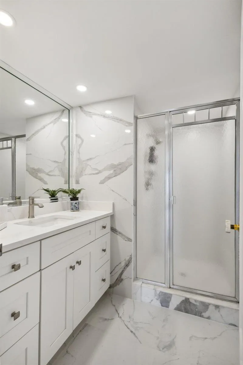 3475 S OCEAN BOULEVARD #2050 Palm Beach, FL 33480