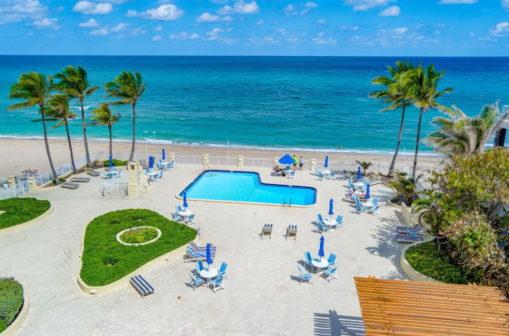 3475 S OCEAN BOULEVARD #2050 Palm Beach, FL 33480