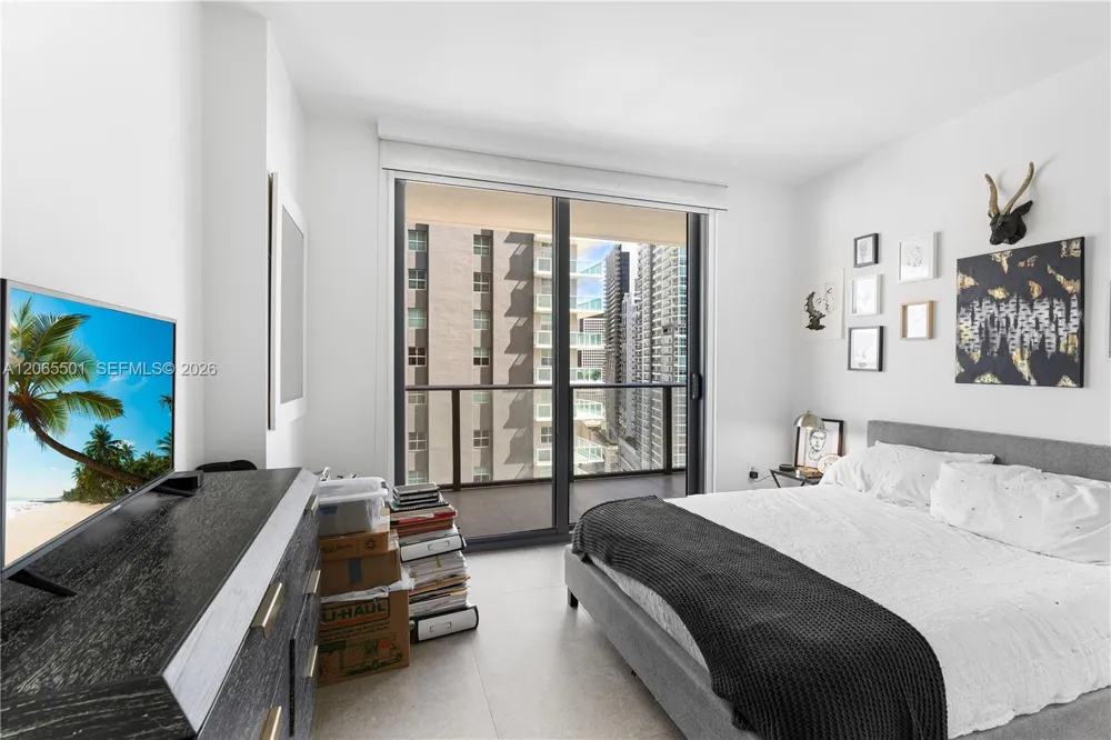 1300 S Miami Ave #2411 Miami, FL 33130