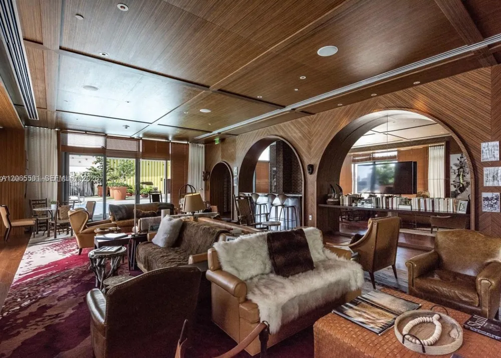 1300 S Miami Ave #2411 Miami, FL 33130