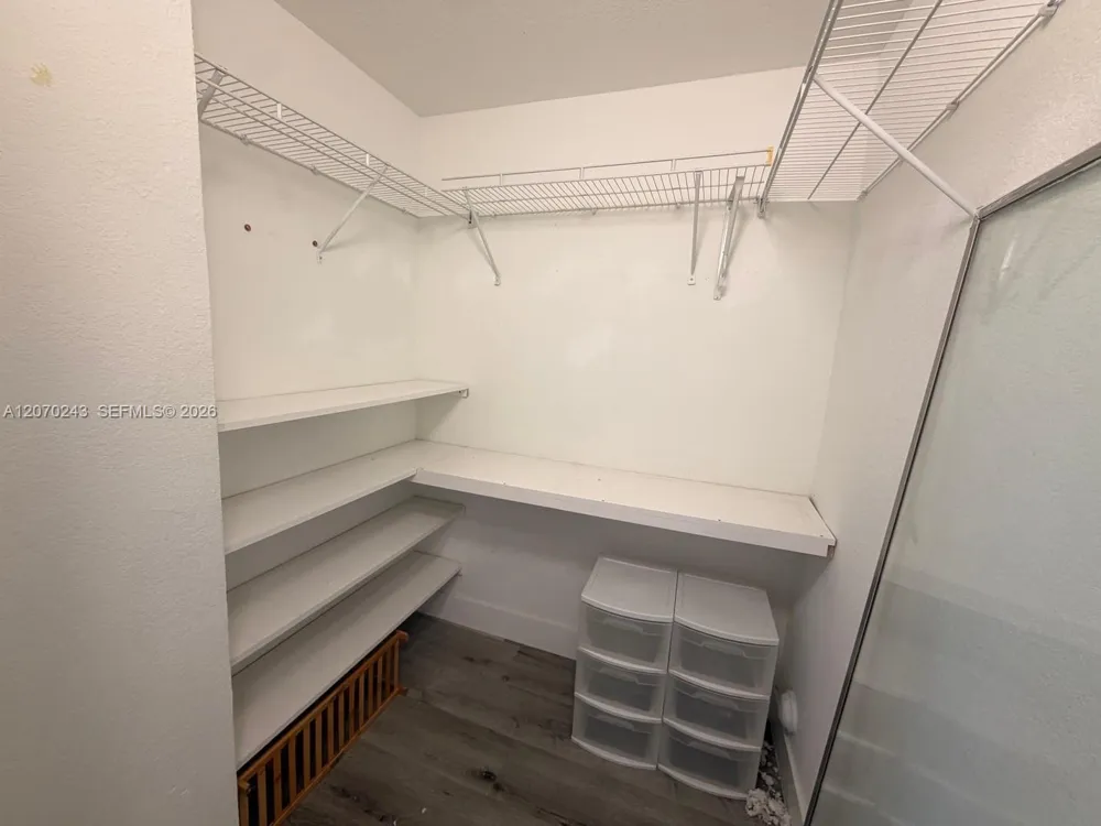 2054 NE 167th St #3-122 North Miami Beach, FL 33162