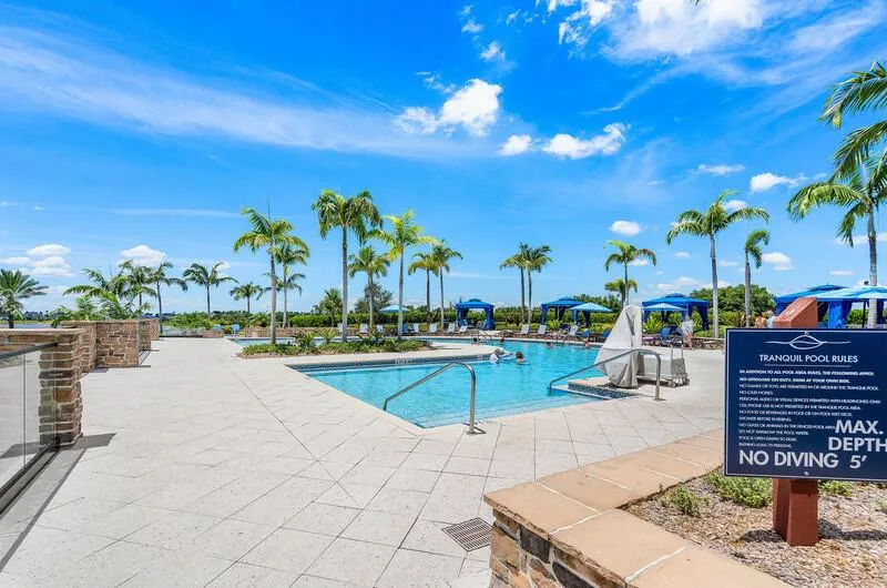 19552 BROAD SHORE Walk Loxahatchee, FL 33470