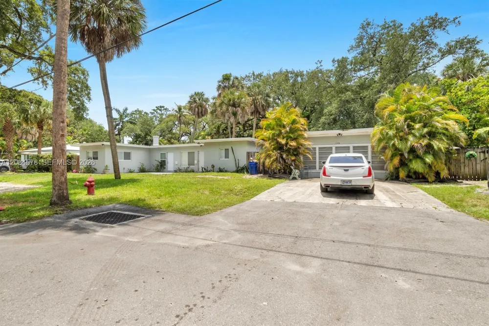 1548 SW 23rd Ct #1548 Fort Lauderdale, FL 33315