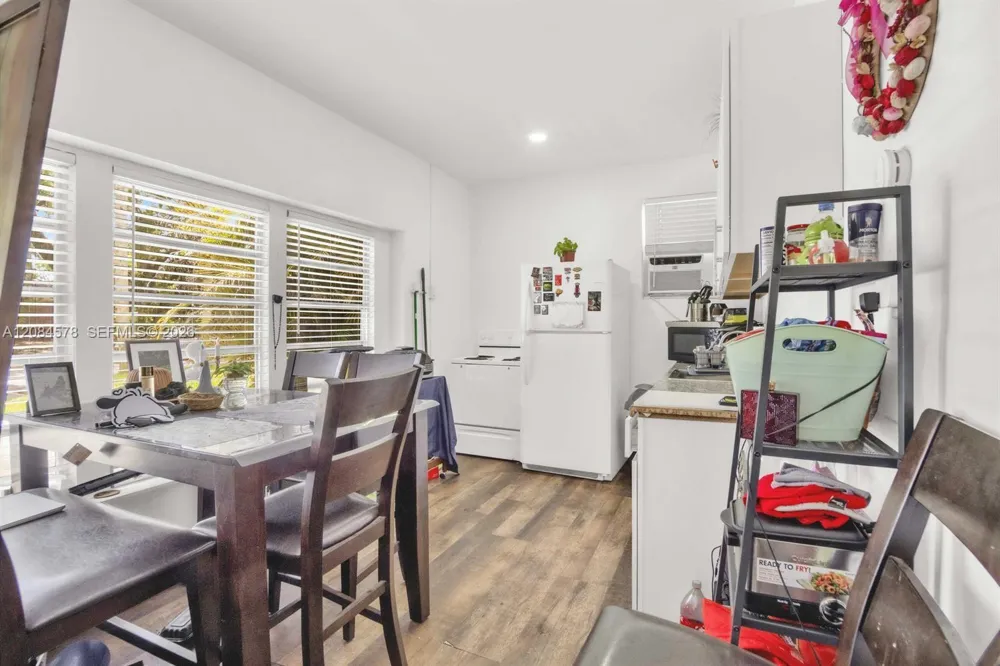 1548 SW 23rd Ct #1548 Fort Lauderdale, FL 33315