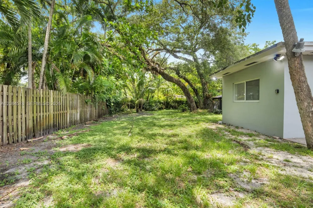 1548 SW 23rd Ct #1548 Fort Lauderdale, FL 33315