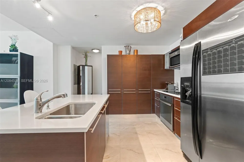 1900 Bayshore Dr #3315 Miami, FL 33132