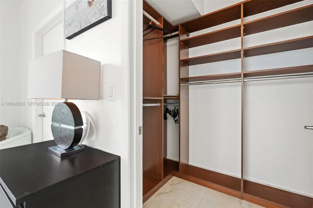 1900 Bayshore Dr #3315 Miami, FL 33132