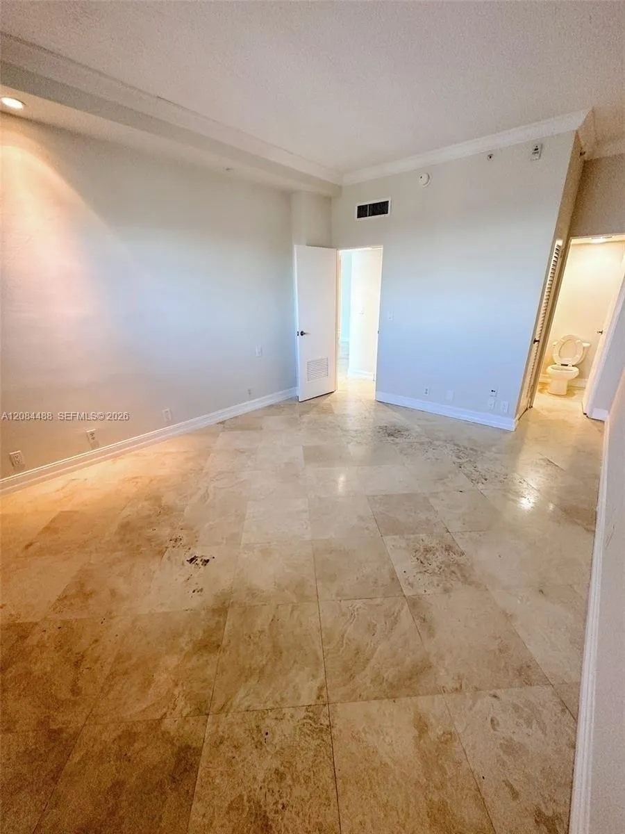 3000 S Ocean Dr #1606 Hollywood, FL 33019