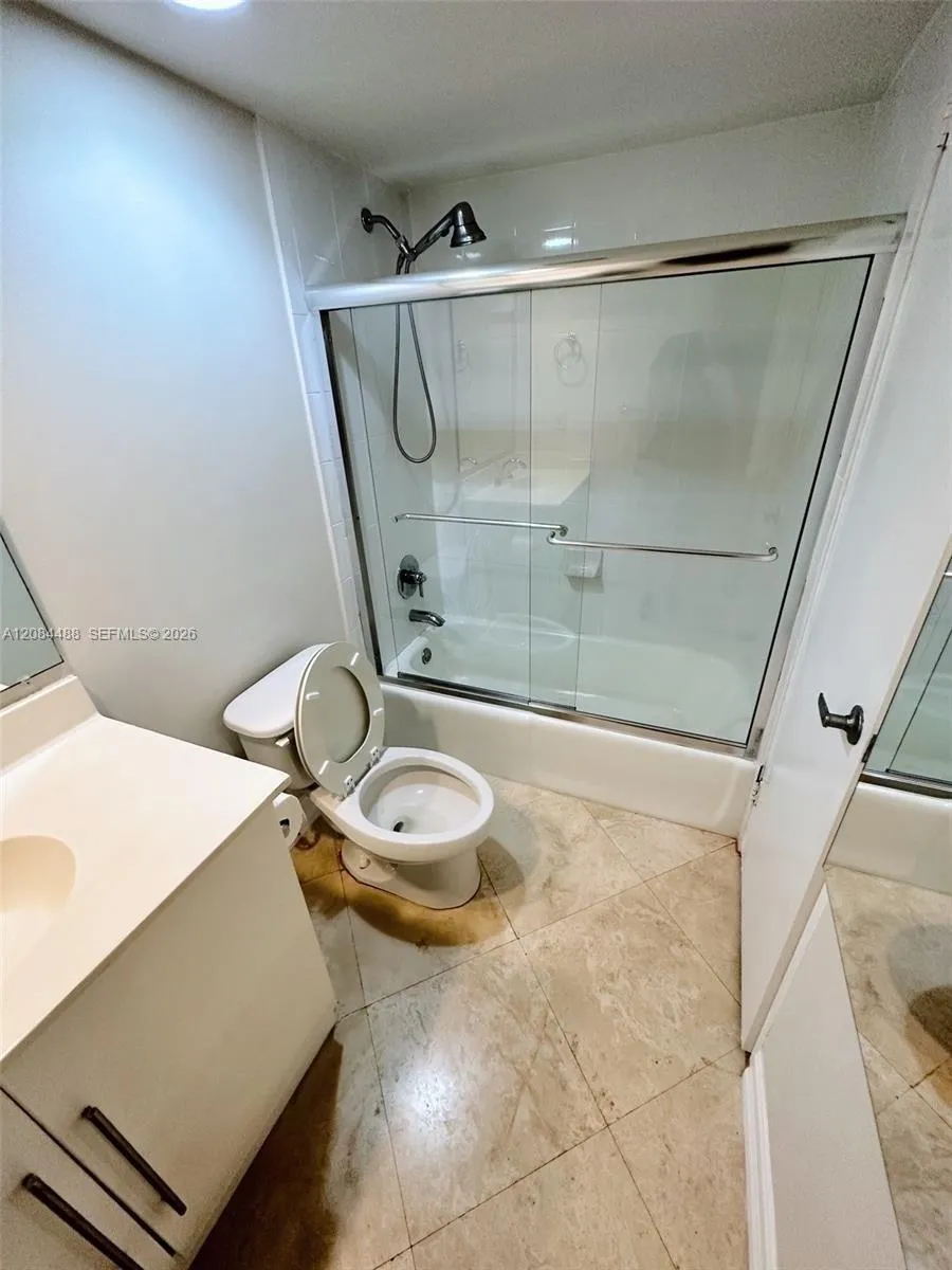 3000 S Ocean Dr #1606 Hollywood, FL 33019