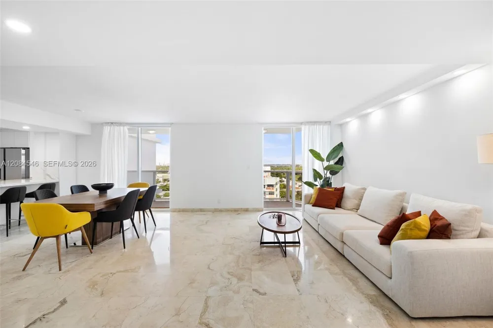 2401 Collins Ave #1508 Miami Beach, FL 33140