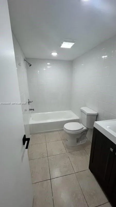 2017 NW 46th Ave #A104 Lauderdale Lakes, FL 33313