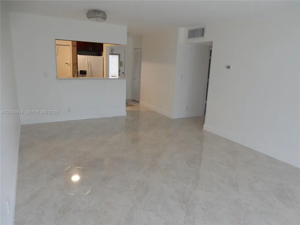 5051 W OAKLAND PARK BLVD #302 Lauderdale Lakes, FL 33313