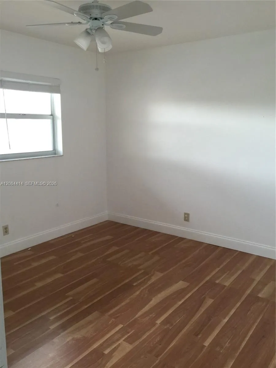 5051 W OAKLAND PARK BLVD #302 Lauderdale Lakes, FL 33313