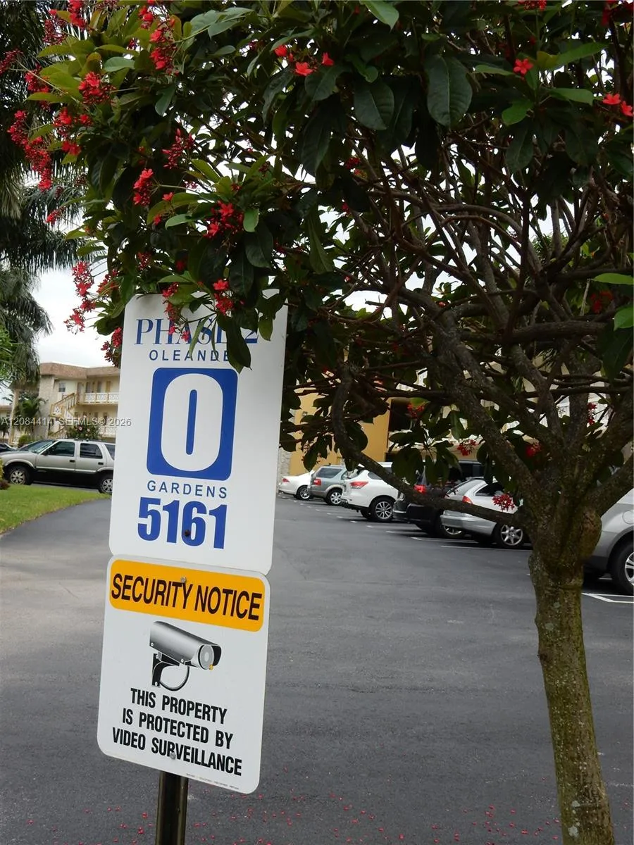 5051 W OAKLAND PARK BLVD #302 Lauderdale Lakes, FL 33313