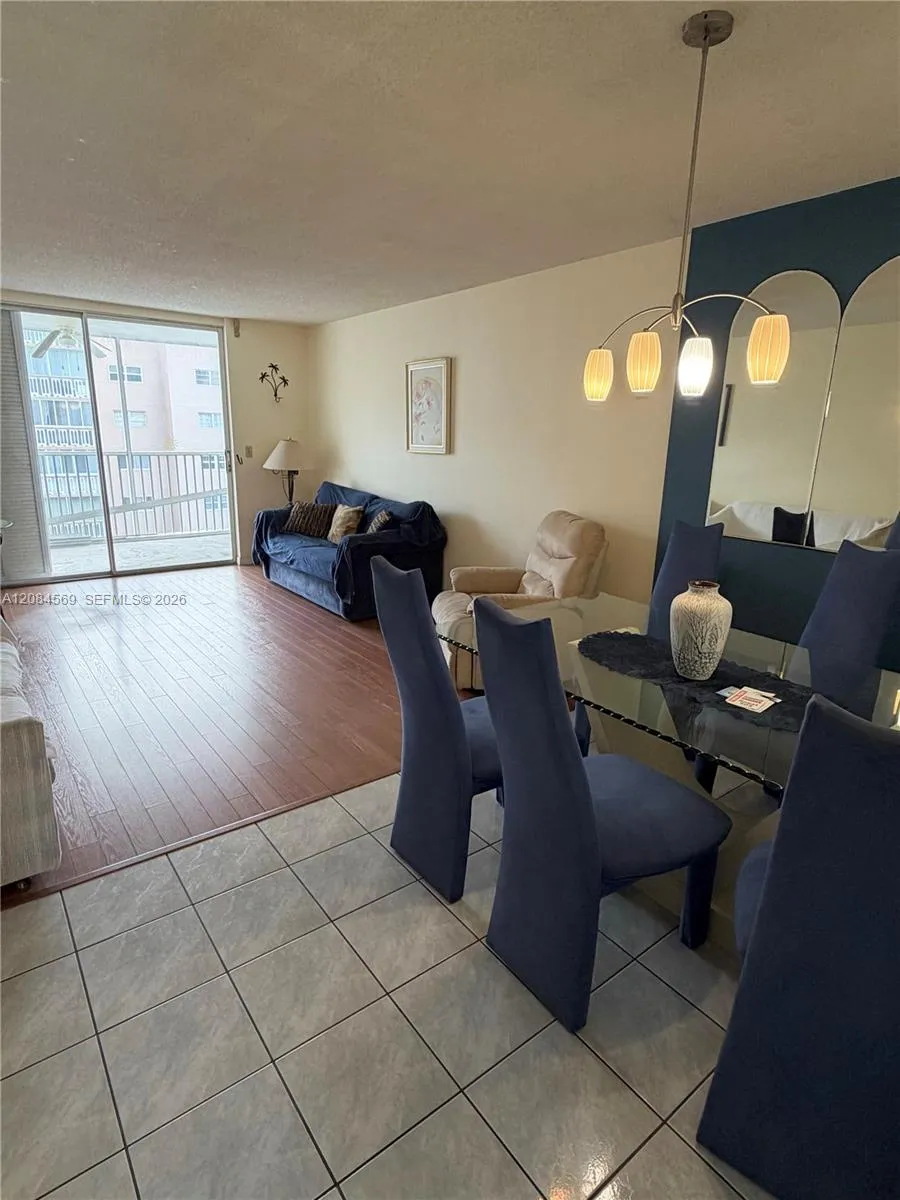319 NE 14th Ave #505 Hallandale Beach, FL 33009
