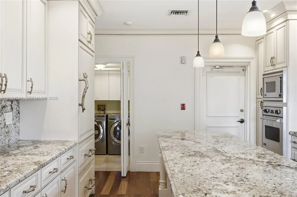 2600 Segovia St #703 Coral Gables, FL 33134