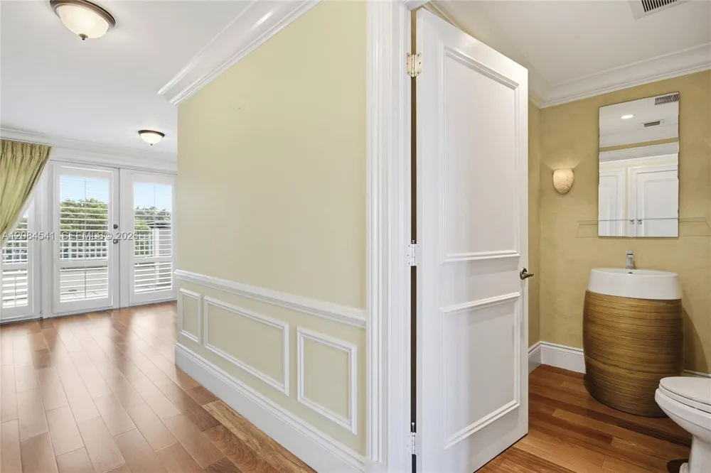 2600 Segovia St #703 Coral Gables, FL 33134