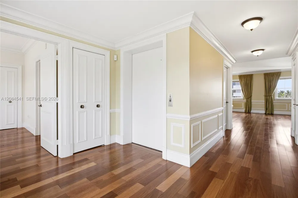 2600 Segovia St #703 Coral Gables, FL 33134