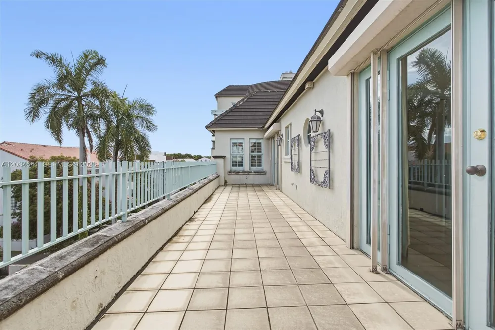 2600 Segovia St #703 Coral Gables, FL 33134