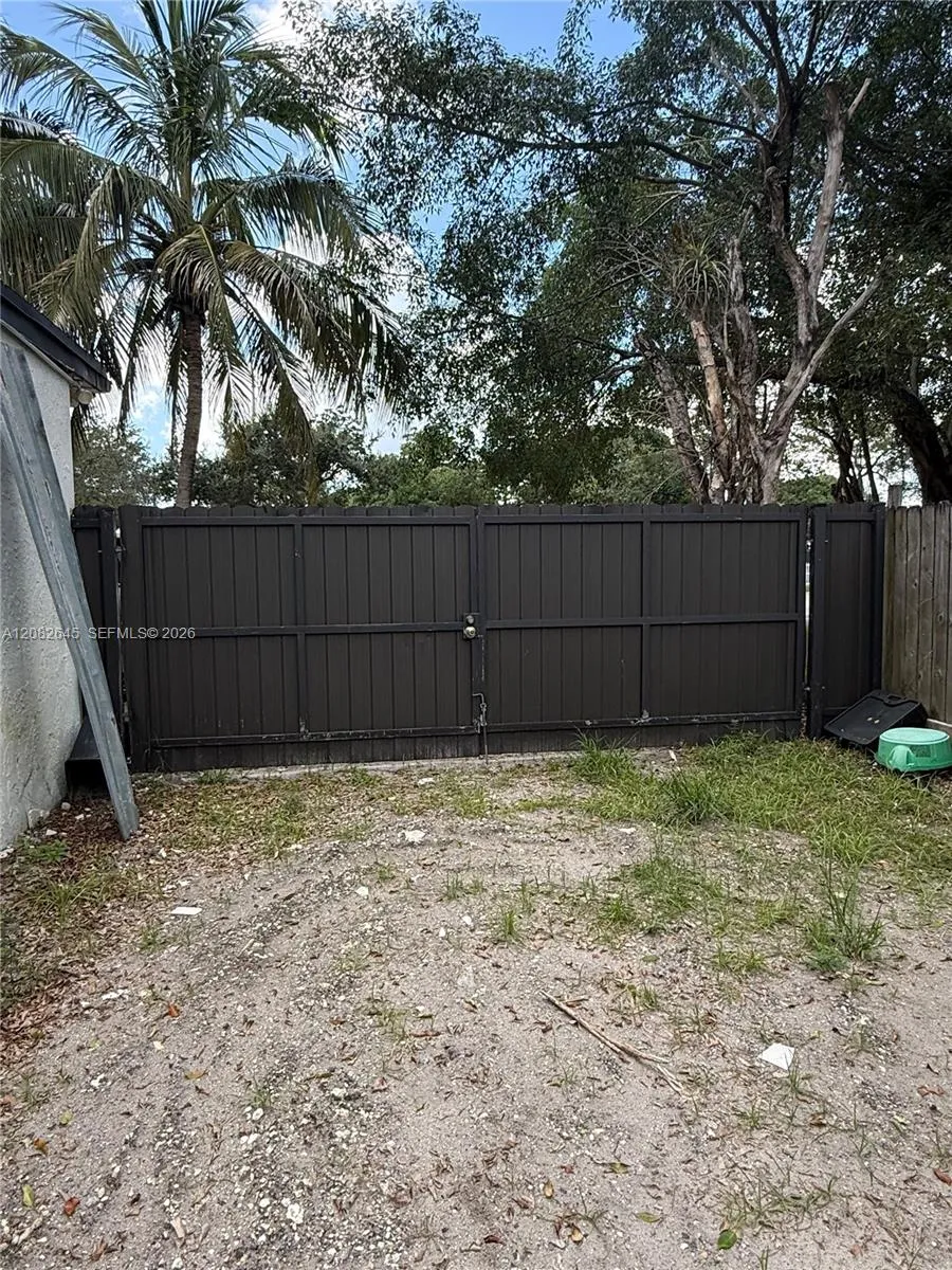 16415 NW 22nd Ave Miami Gardens, FL 33054