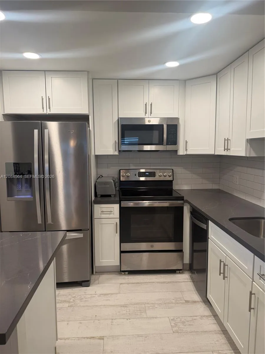 219 Tuscany Lane #D Delray Beach, FL 33446