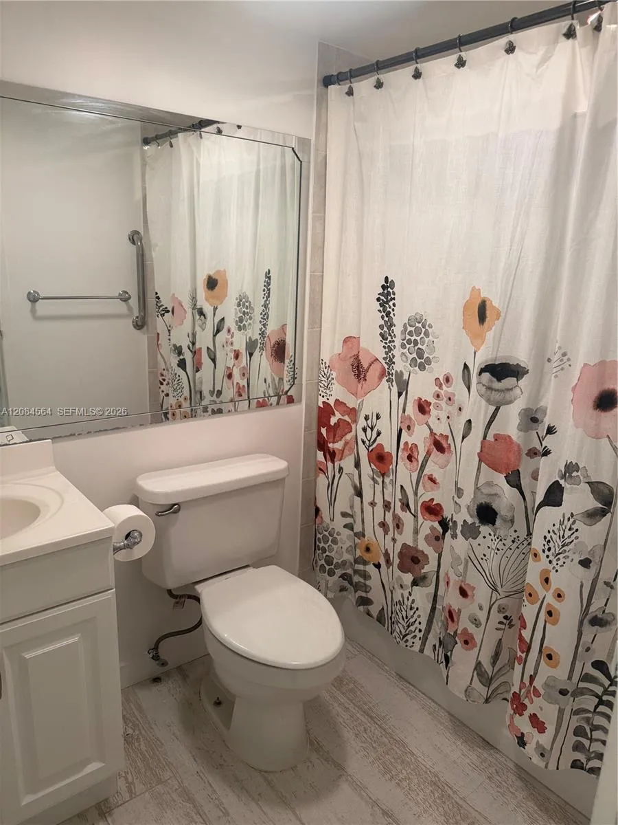 219 Tuscany Lane #D Delray Beach, FL 33446