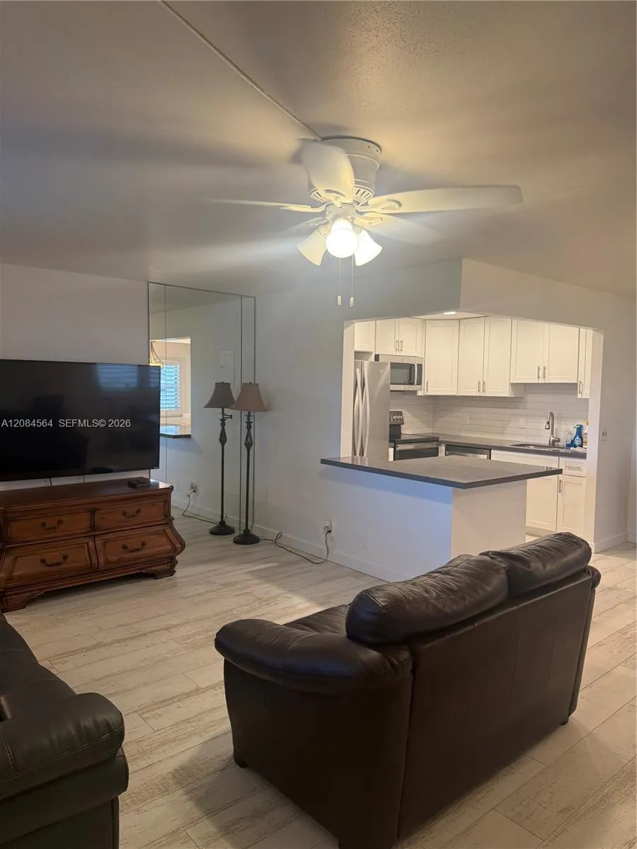 219 Tuscany Lane #D Delray Beach, FL 33446