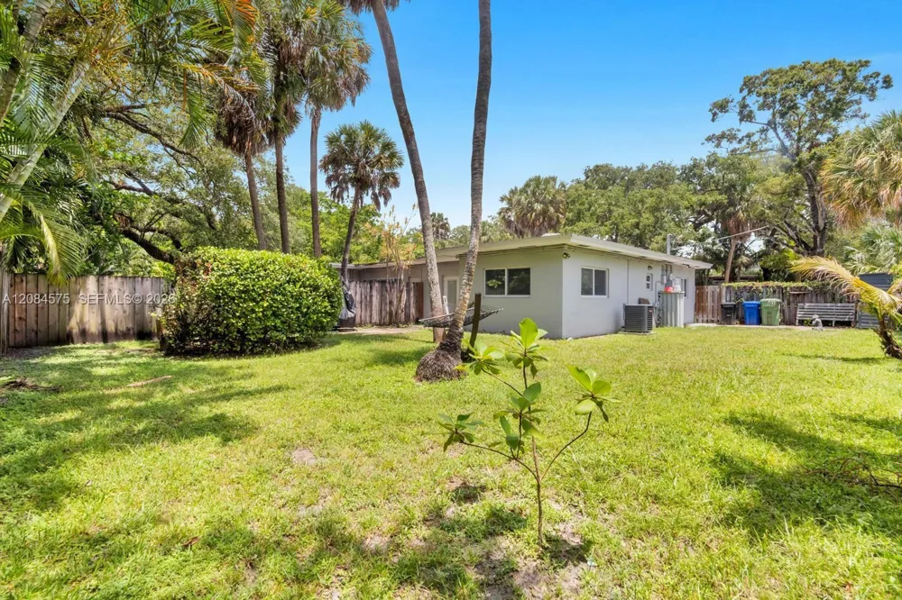 1548 SW 23rd Ct #1550B Fort Lauderdale, FL 33315