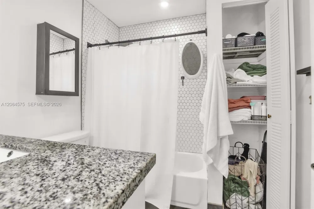 1548 SW 23rd Ct #1550B Fort Lauderdale, FL 33315