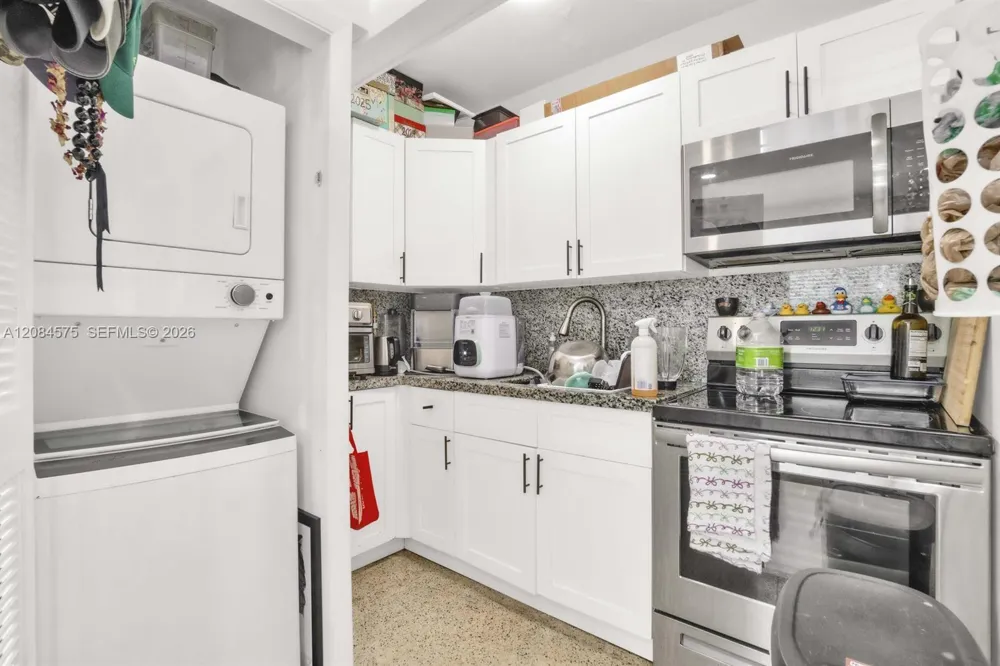 1548 SW 23rd Ct #1550B Fort Lauderdale, FL 33315