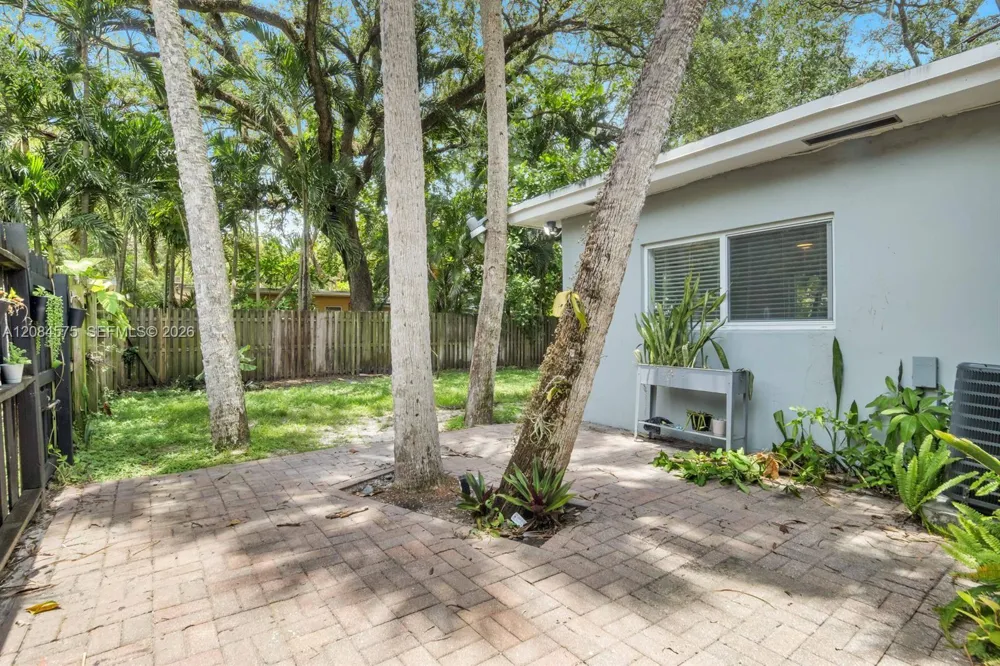1548 SW 23rd Ct #1550B Fort Lauderdale, FL 33315