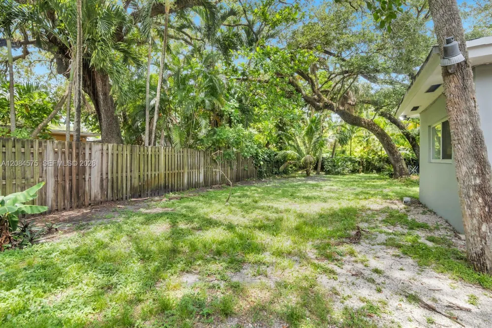 1548 SW 23rd Ct #1550B Fort Lauderdale, FL 33315