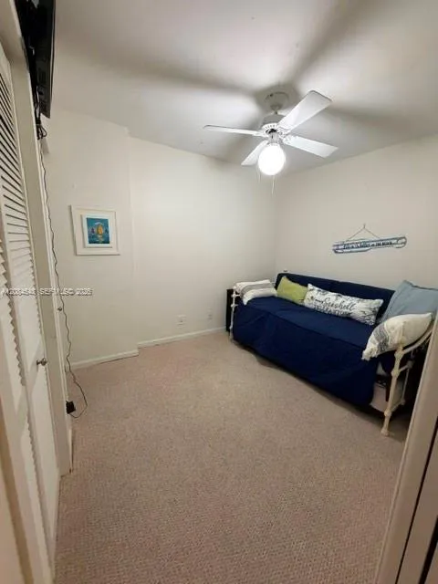 2401 Collins Ave #610 Miami Beach, FL 33140