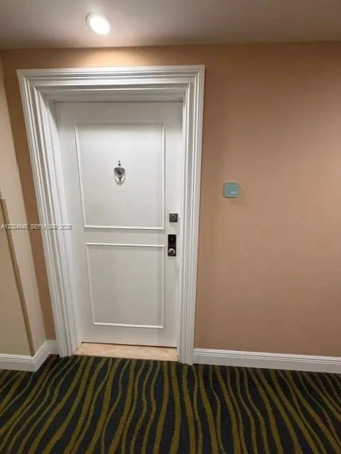 2401 Collins Ave #610 Miami Beach, FL 33140