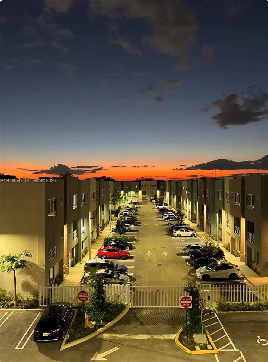 19380 NE 26th Ave #205 Miami, FL 33180