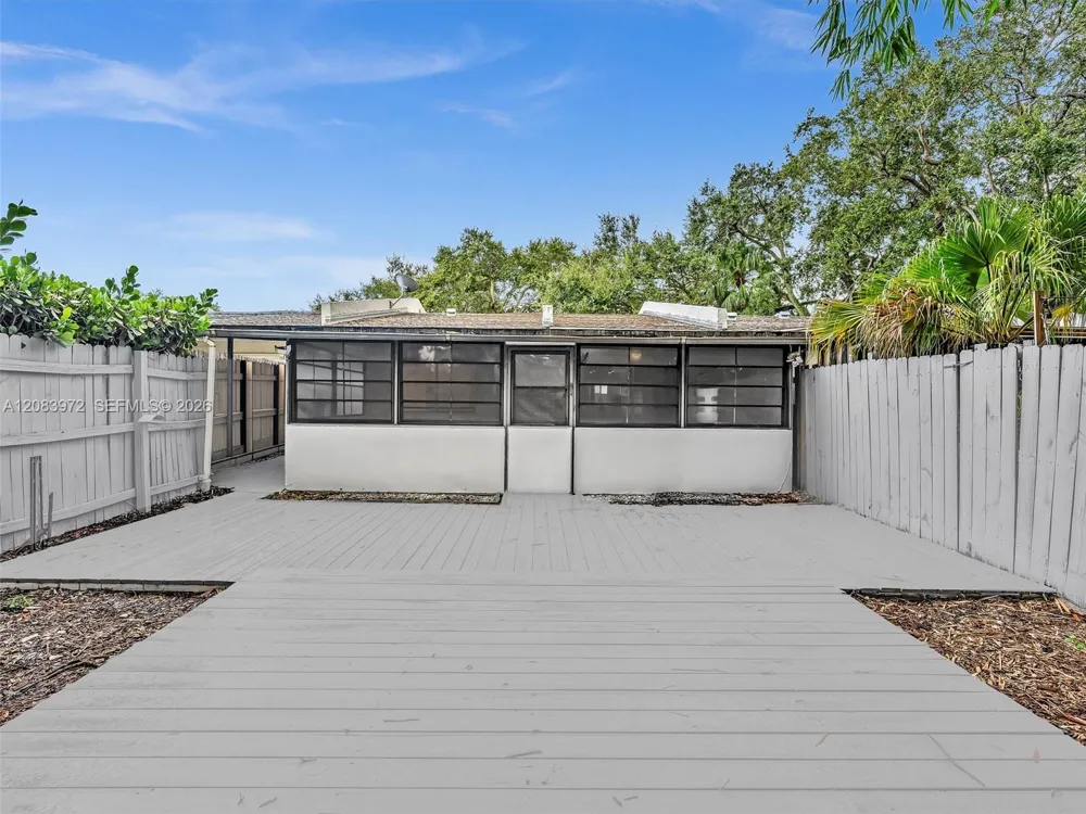 2408 35th Ave Hollywood, FL 33021