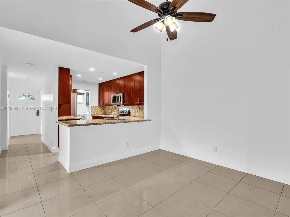 2408 35th Ave Hollywood, FL 33021