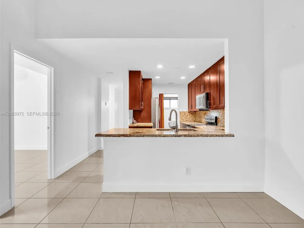 2408 35th Ave Hollywood, FL 33021