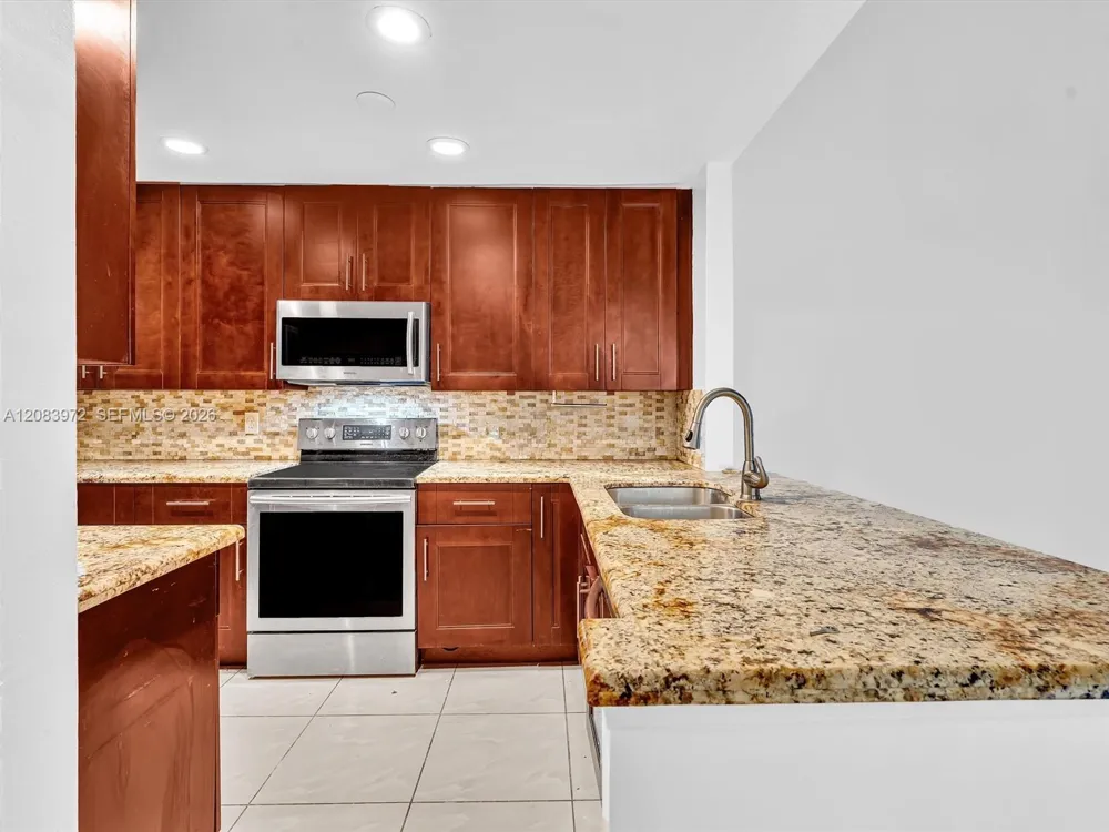 2408 35th Ave Hollywood, FL 33021