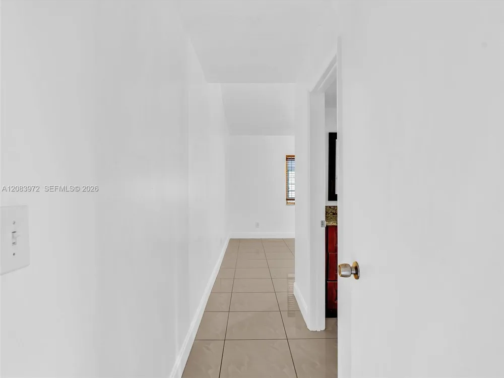 2408 35th Ave Hollywood, FL 33021