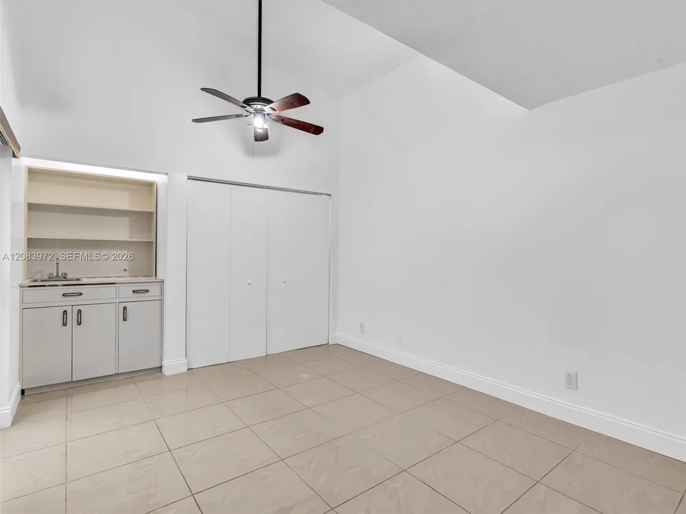 2408 35th Ave Hollywood, FL 33021