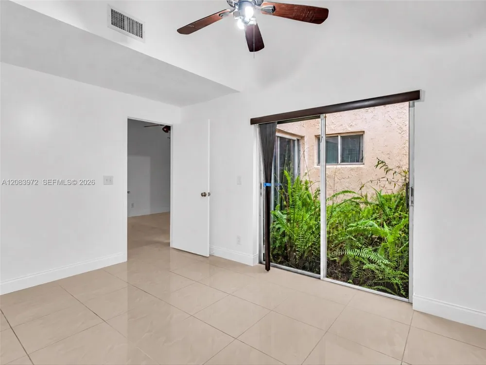 2408 35th Ave Hollywood, FL 33021