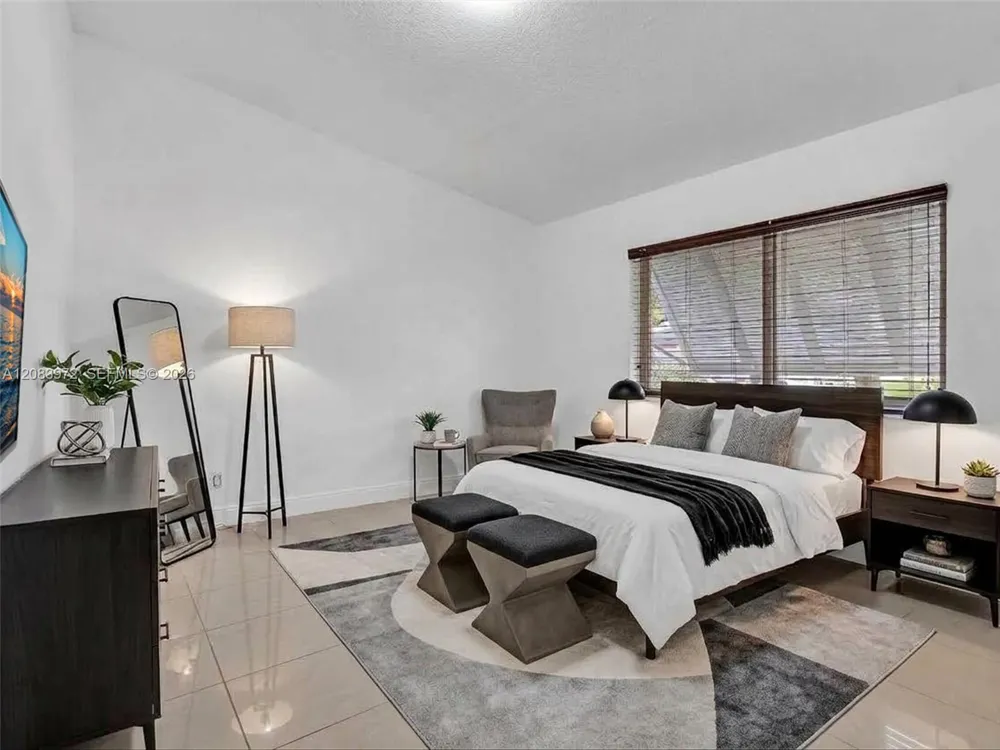 2408 35th Ave Hollywood, FL 33021