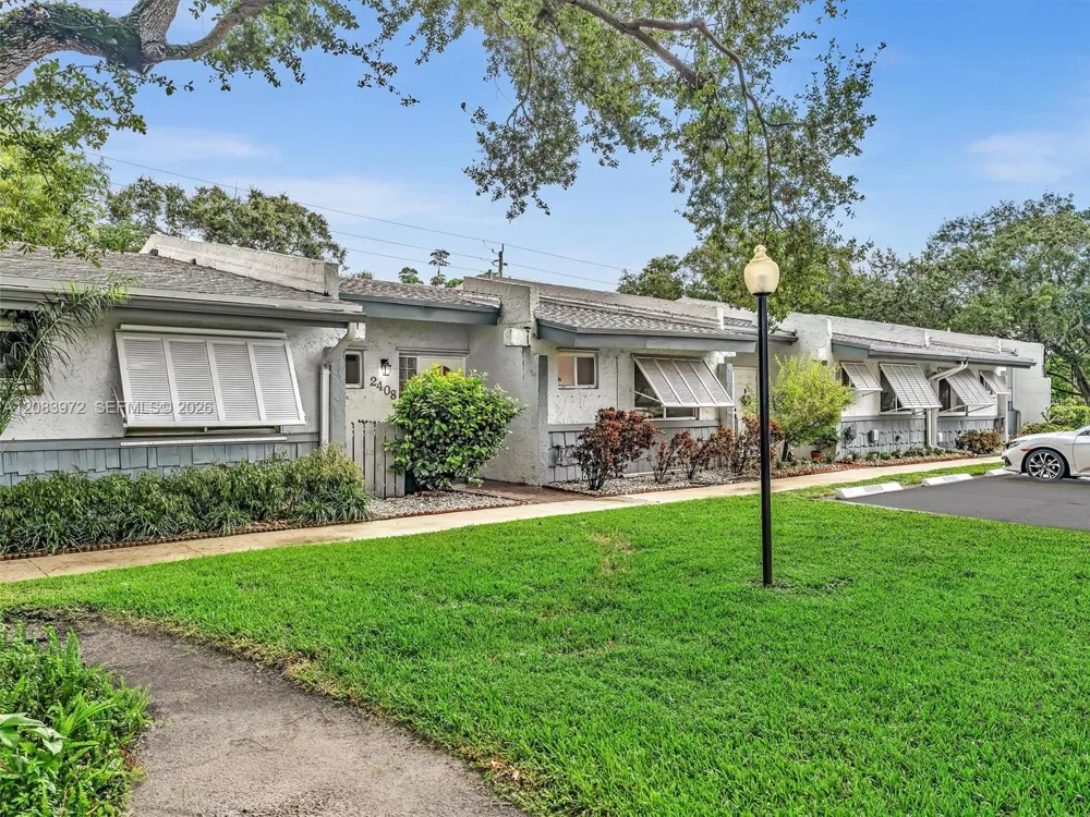 2408 35th Ave Hollywood, FL 33021