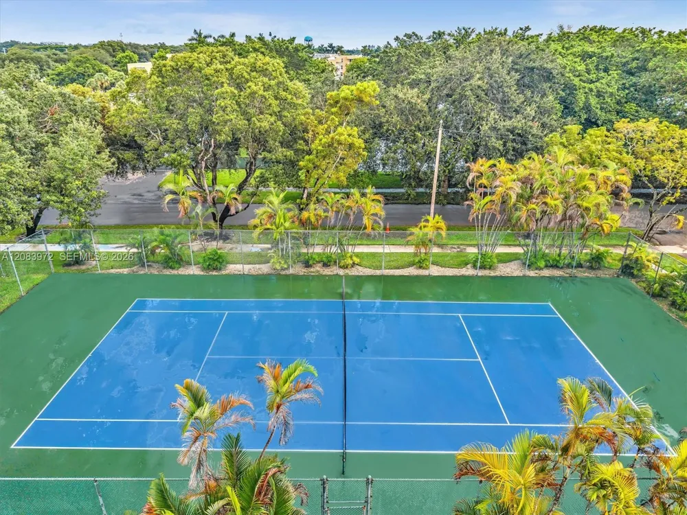 2408 35th Ave Hollywood, FL 33021