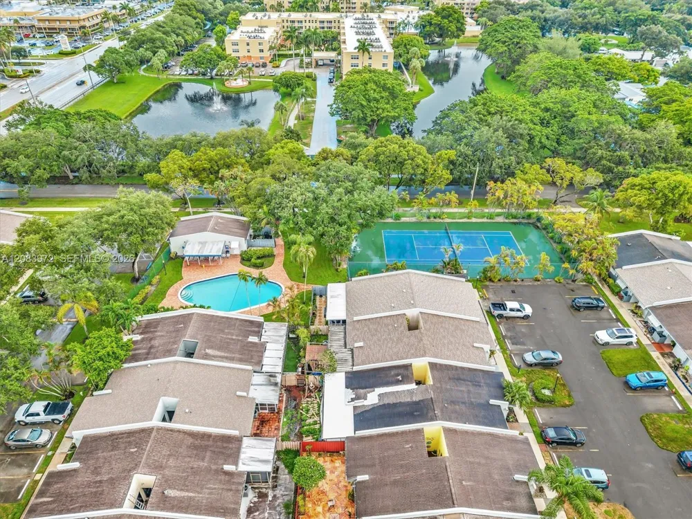 2408 35th Ave Hollywood, FL 33021