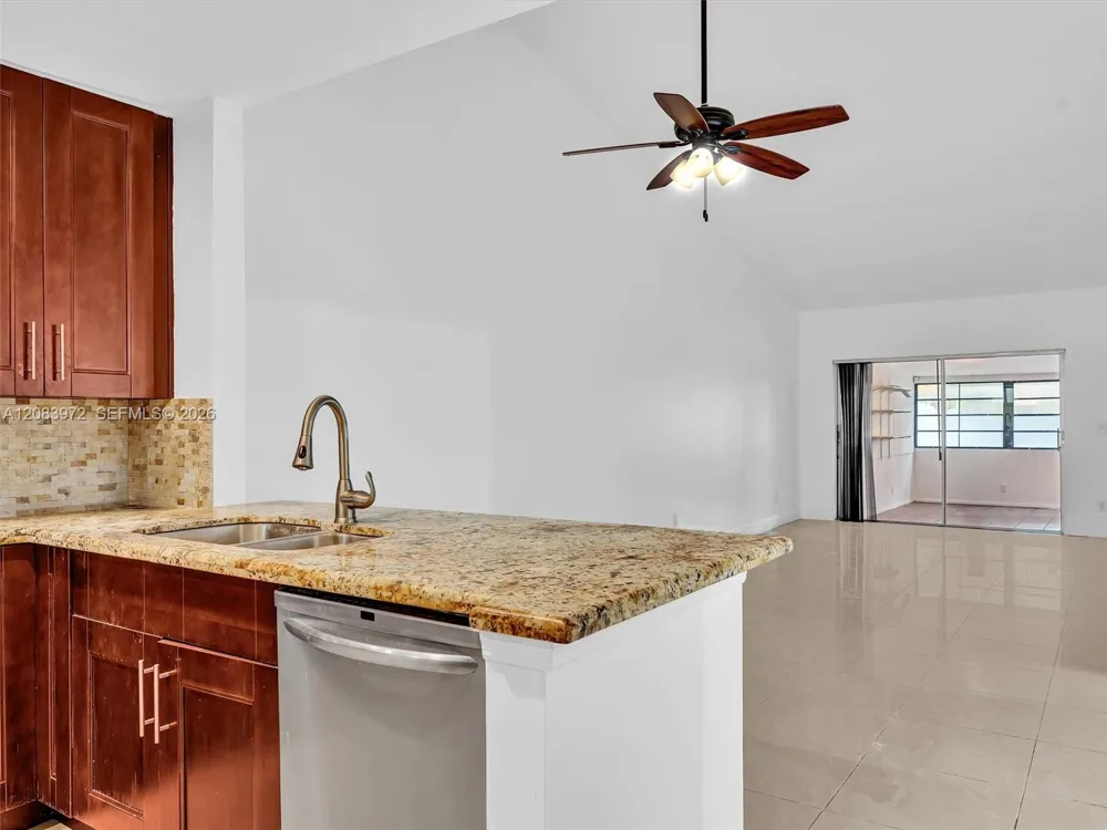 2408 35th Ave Hollywood, FL 33021