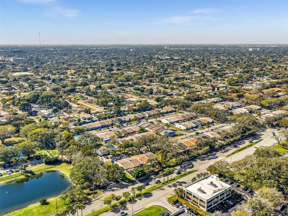 2408 35th Ave Hollywood, FL 33021